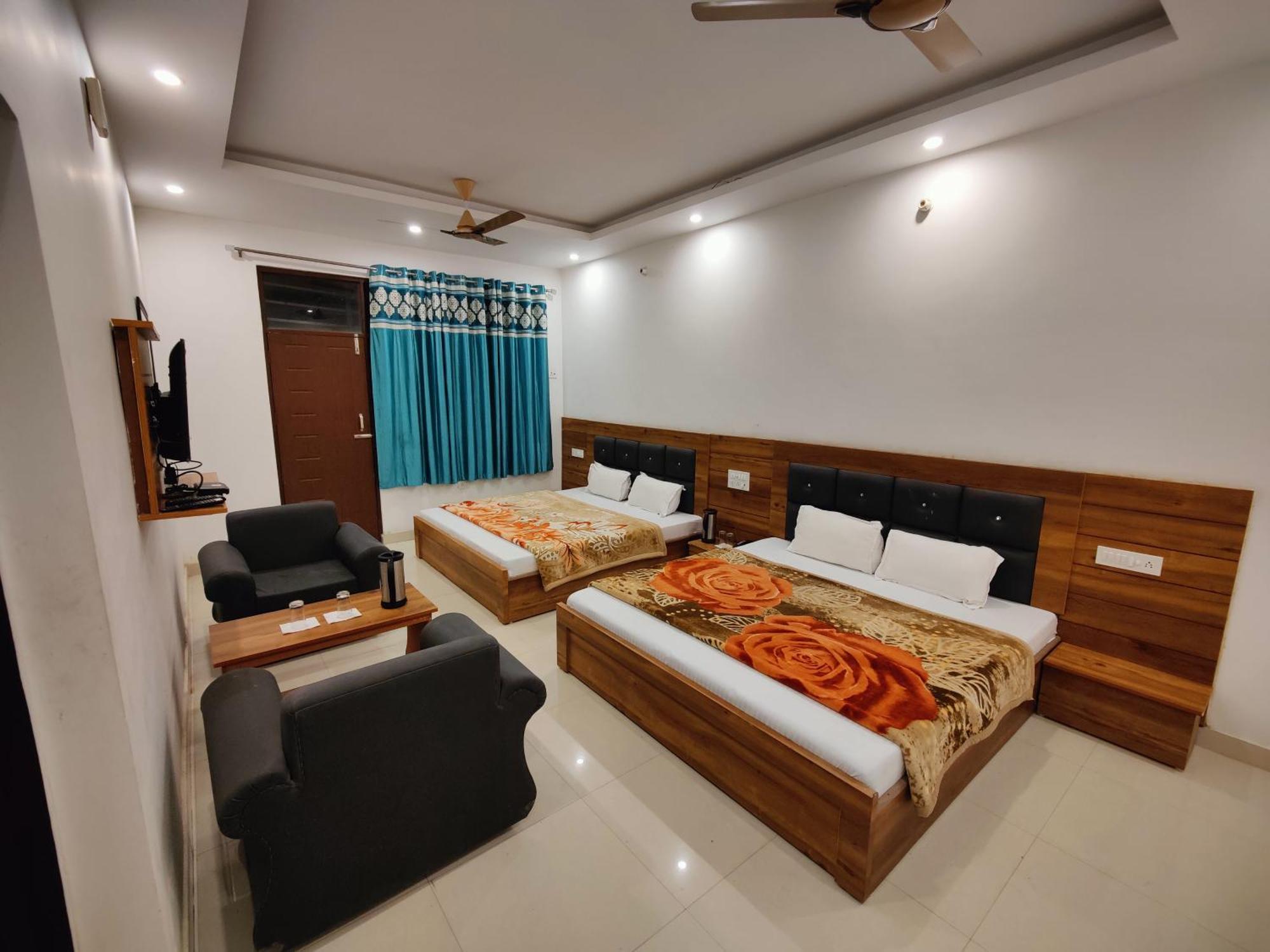 Alaknanda Motel & Restaurant Rudraprayag Exterior photo
